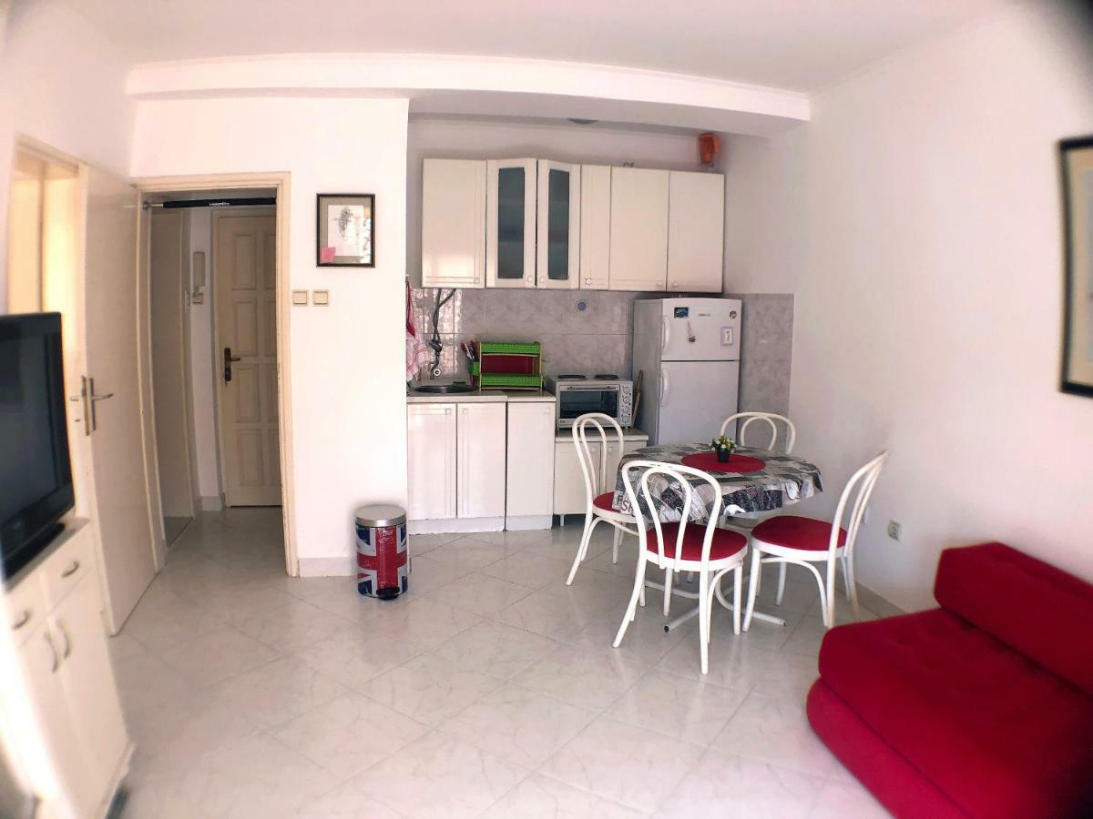 One Bedroom Apartment 500M From The Beach Budva Bagian luar foto