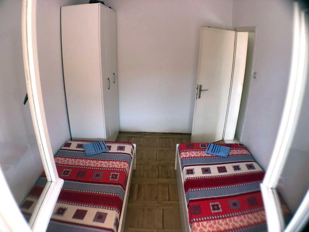 One Bedroom Apartment 500M From The Beach Budva Bagian luar foto